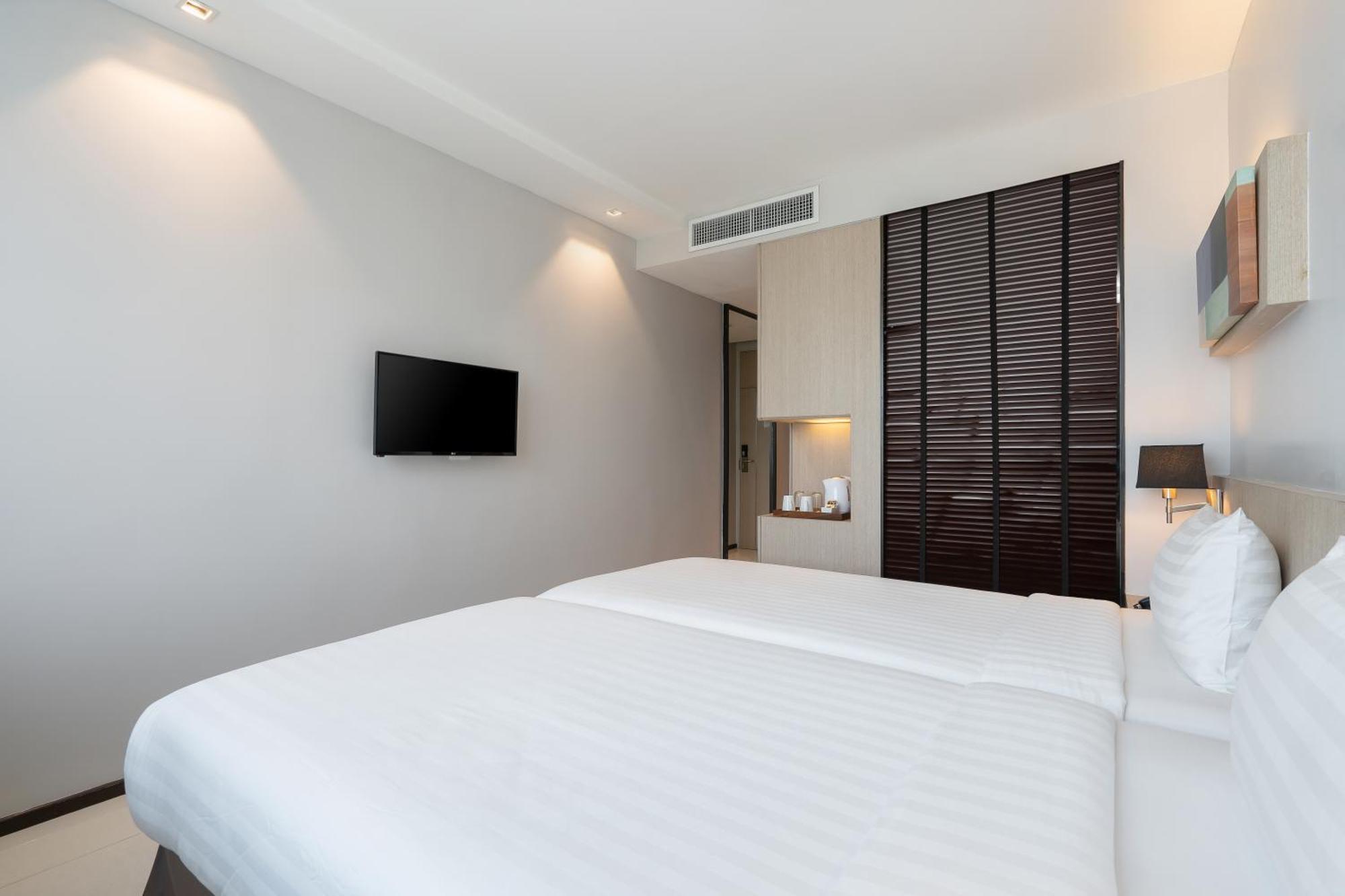 Studio Room Only Flash Sales
